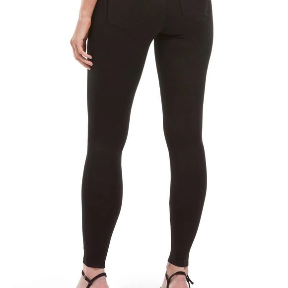 HUE Ponte Black Leggings Back Pocket Jean Style Size Large - Picture 4 of 7